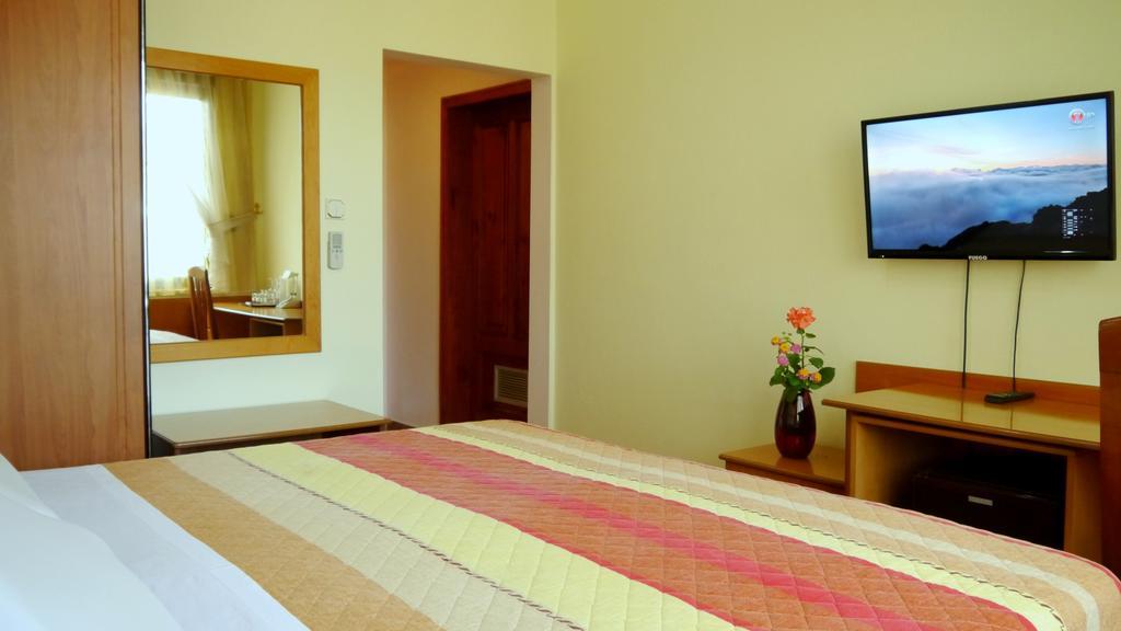 Hotel Kruja Tirana