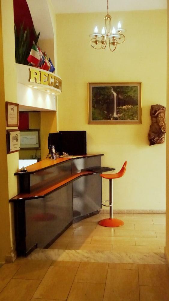 Kruja Hotel 3*
